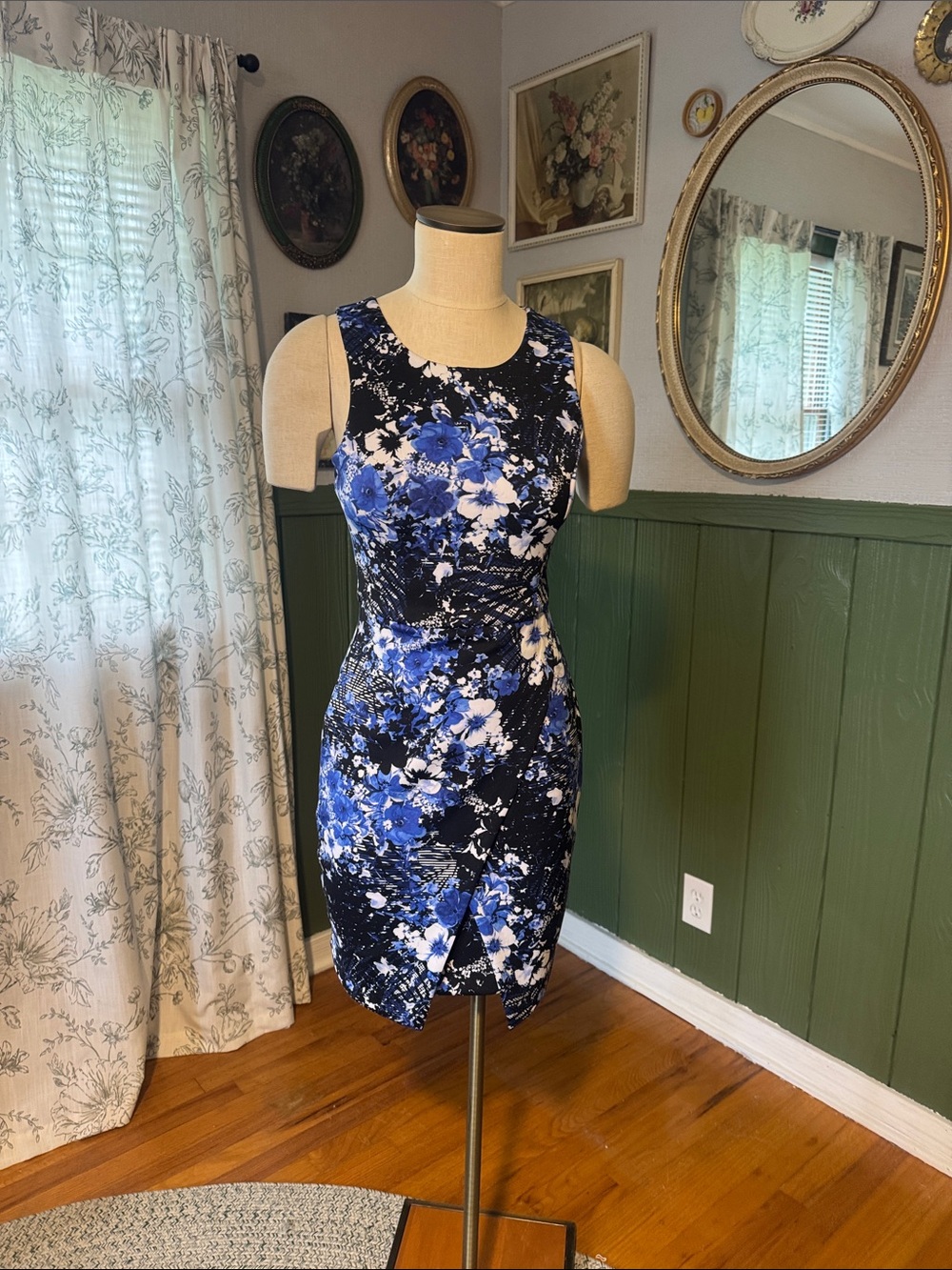 Guess Blue and Black Floral Sheath Dress